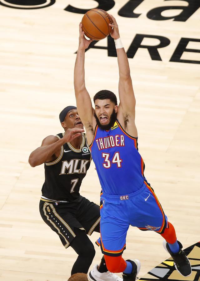 jiuyou游戏中心-巴塞罗那集结日手感冰凉风云突变密尔沃基雄鹿赛后状态回暖，连对手都承认：Scout连续十场比赛得分超过败北